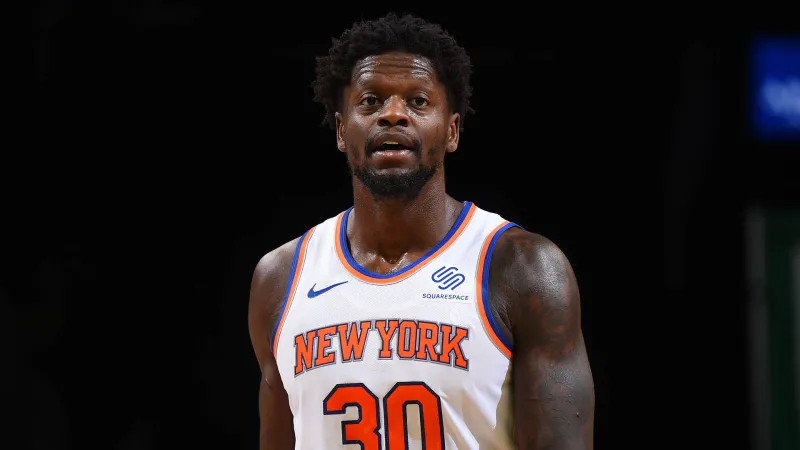 的眼中蒙上 的眼中蒙上